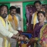 విశాఖ: చిన్నారులను సురక్షితంగా తల్లికి అప్పగించిన పోలీసులు