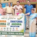 కుక్కకాటుకు గురైన బాధితులకు ఎంపీడీవో పరామర్శ