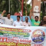 మర్రిపాడులో తప్పిన పెను ప్రమాదం: కల్వర్టును ఢీకొన్న బొగ్గు లారీ!