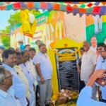 అక్రమ ఇసుక తరలిస్తున్న ట్రాక్టర్‌ స్వాధీనం