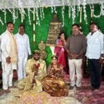 *నలుగు వేడుకలలో వరుడుని ఆశీర్వదించిన సమన్వ కర్త వేదురుమల్లి రాంకుమార్ రెడ్డి*