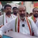 గోపికల వేషధారణలో ఆకట్టుకున్న చిన్నారులు