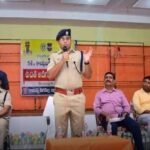 లారీ కింద పడి డ్రైవర్ దుర్మరణం
