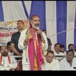 భక్తులతో కిటకిటలాడిన విఠలేశ్వరాలయం.. వరసిద్ధి వినాయకుడికి ఘన ఆరతి
