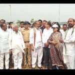 భారీ వర్షాల నేపథ్యంలో.. పాఠశాలలకు సెలవు..!