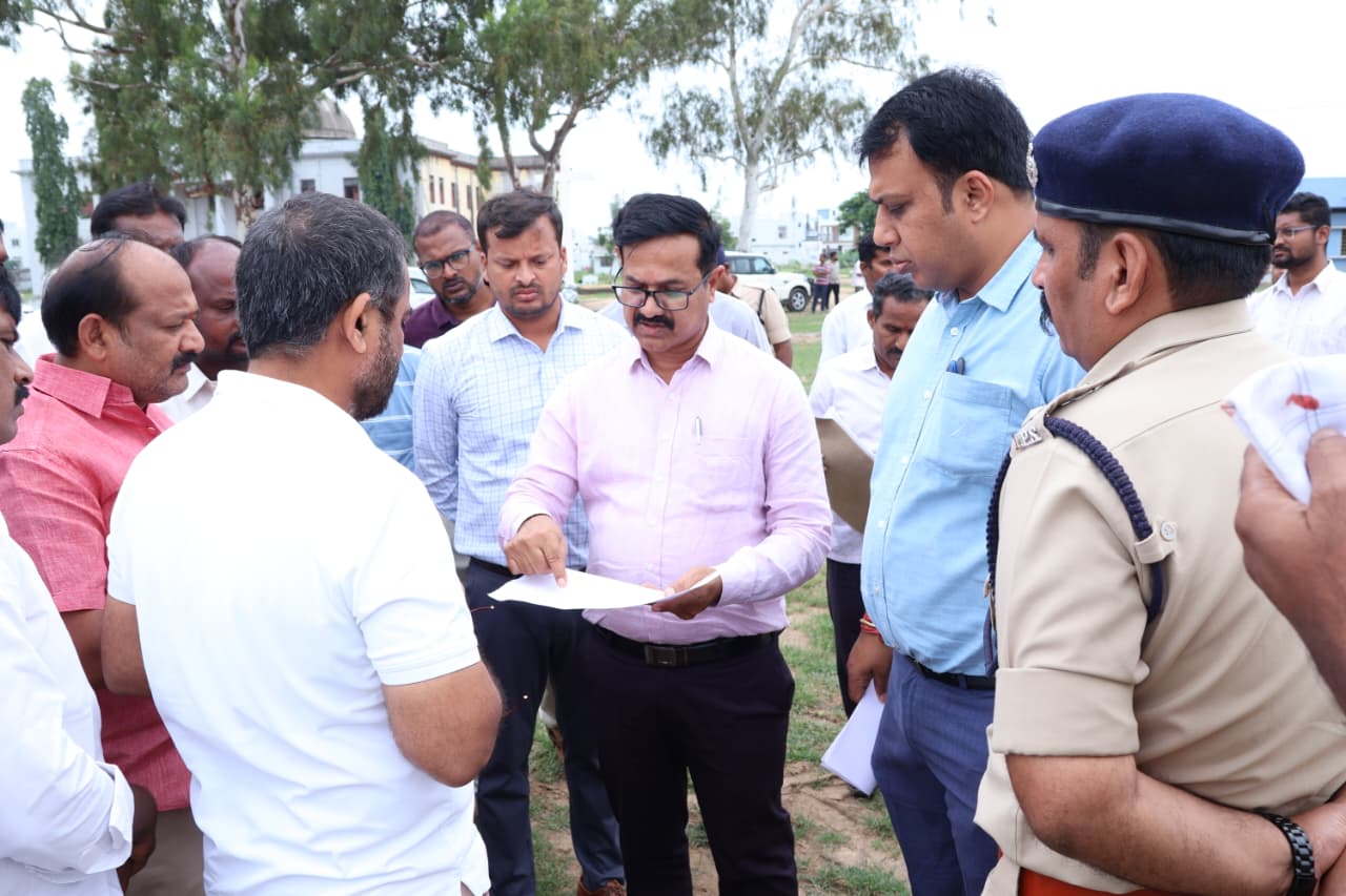 Lockdown arrangements should be made for Minister Ponguleti Srinivasa Reddy’s district visit: District Collector Sandeep Kumar Jha