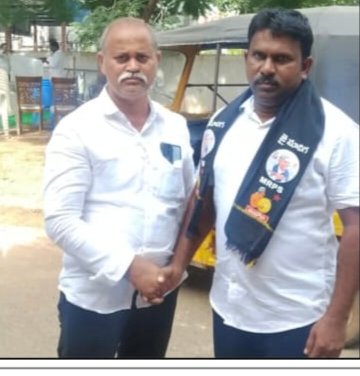 ప్రతి సంవత్సరం వినాయక చవితికి అన్నదానానికి రంగా కుటుంబం విరాళం. పెద్ద లడ్డు, చిన్న లడ్డు, పంచ, శాలువా, కలశం ఒకే కుటుంబ సభ్యులు కైవసం