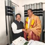 కళాకారుల నైపుణ్యానికి ప్రతి క గా సిల్వర్ వినాయకుడు