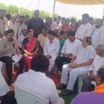 అగ్నిప్రమాద బాధిత కుటుంబానికి వైఎస్సార్‌సీపీ అండ – గన్నవరపు శ్రీనివాసరావు పరమార్శా