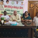 నిరుద్యోగ యువత కోసం గ్రంథాలయాలకు పోటీ పరీక్షల పుస్తకాలు
