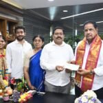 అనుపల్లెలో మహిళ మెడలో చైన్ స్నాచింగ్