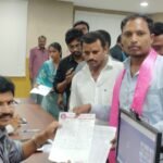 జూదం గుత్తురట్టు 6.76 లక్షల రూపాయలు సీజ్