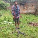 భారీ వర్షాలకు కూలిన పాఠశాల ప్రహరీ గోడ