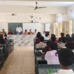 ఎమ్మెల్యేను కలిసిన నాయకులు