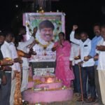 ఆదివాసీ బిడ్డ మృతికి కొవ్వొత్తుల ర్యాలీ )…