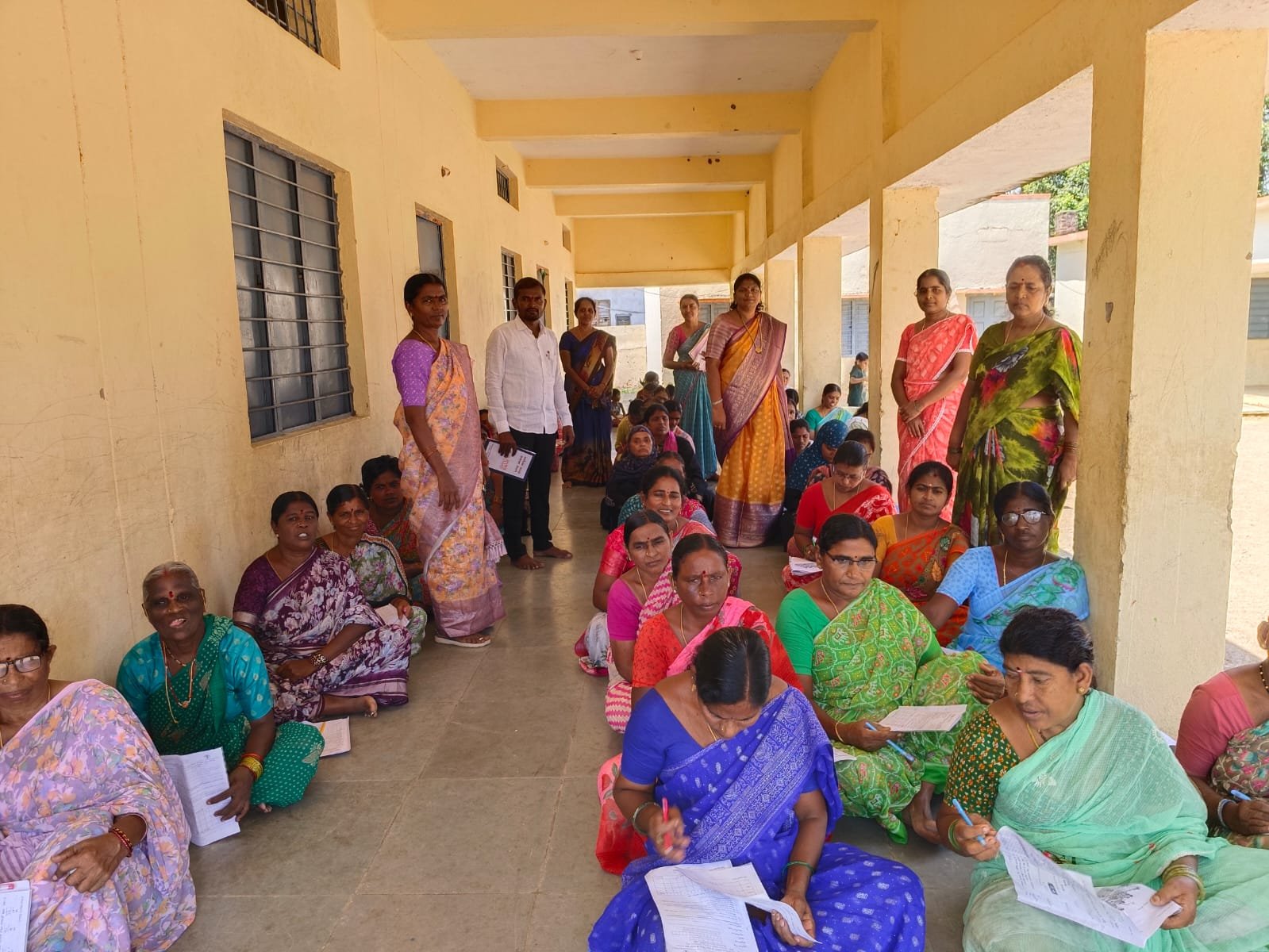 గుర్తుతెలియని వాహనం ఢీకొని కూరగాయల వ్యాపారి మృతి