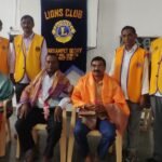 వినాయక మండపాల కమిటీలతో వినాయక మండపాల కమిటీలతో సమావేశమైన సిఐ ఇద్దరు ఎస్ ఐ ,లు