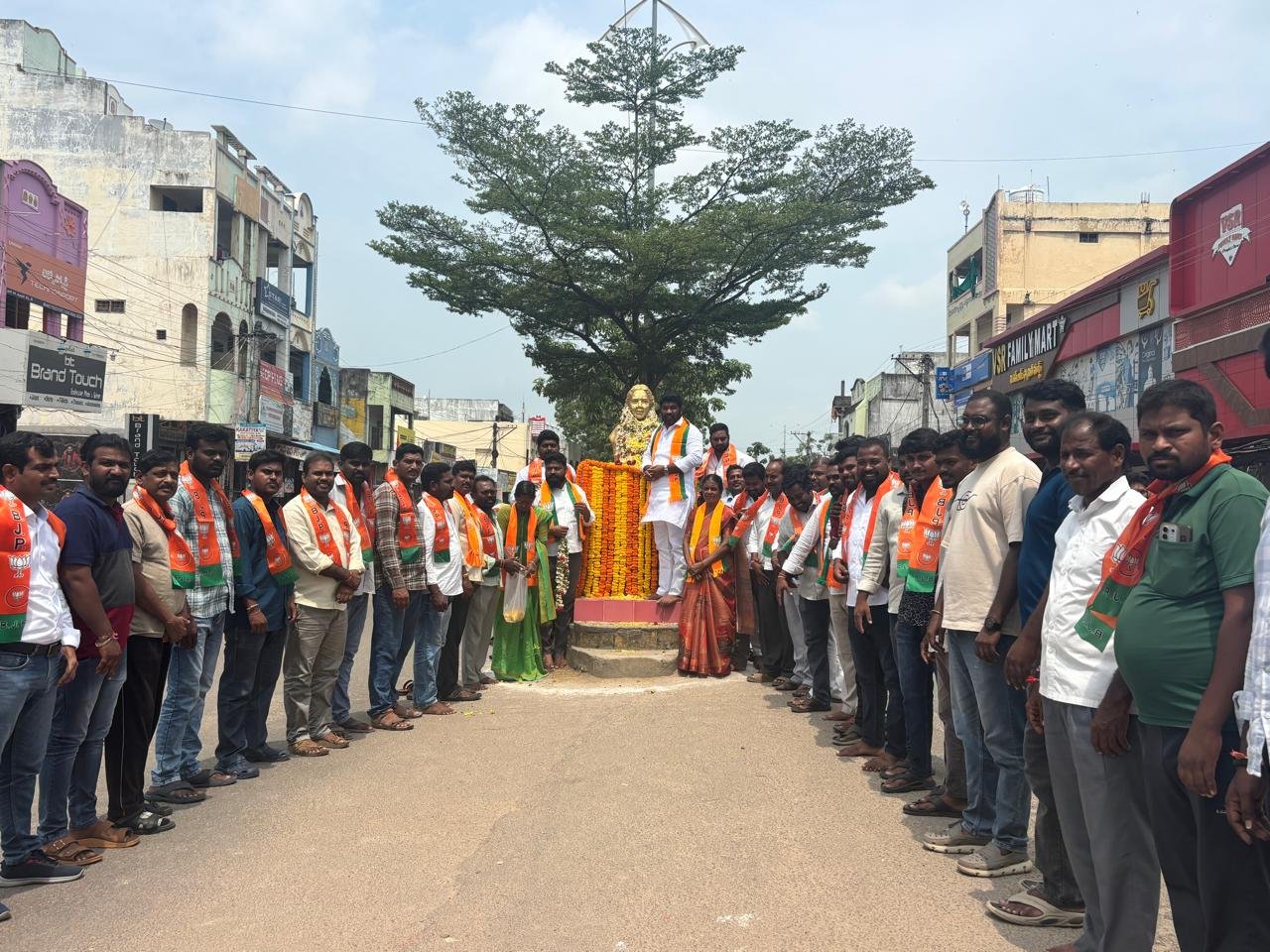 గుణపాడు గ్రామ ప్రజలకు టిబి నిర్ధారణ పరీక్షలు, *పున్నమి న్యూస్ రిపోర్టర్ హరికృష్ణ సెప్టెంబర్ 26 చిట్టమూరు మండలం*