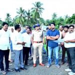 *ఇరువురు పేద వధువులకు మంగళసూత్రములు అందజేత* } {*పున్నమి న్యూస్ రిపోర్టర్ హరికృష్ణ సెప్టెంబర్ 3 వాకాడు మండలం,* }