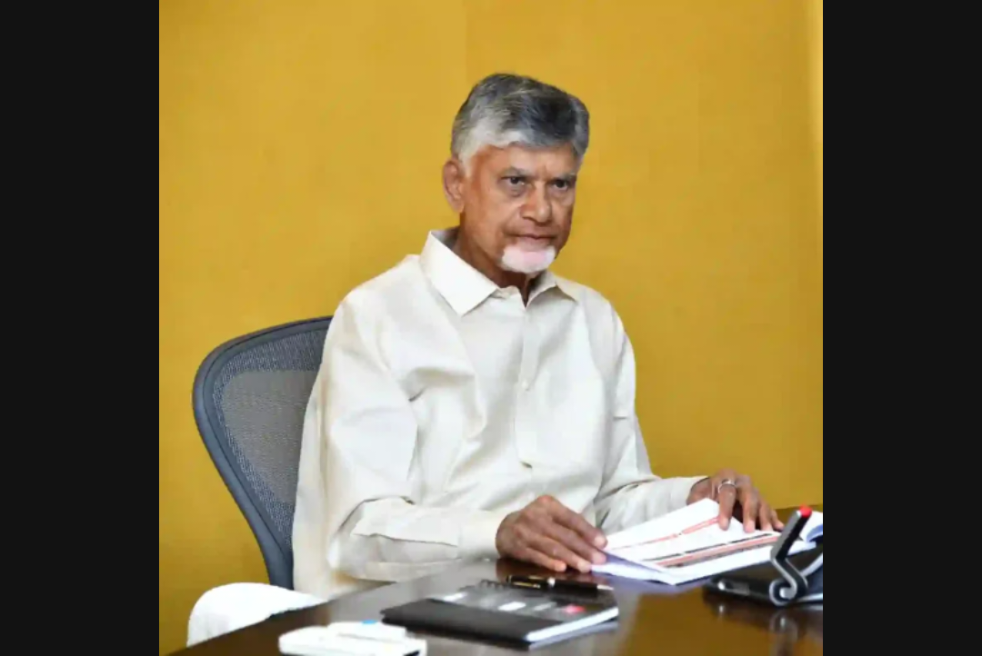 గణేష్ నిమజ్జన భక్తులకు ఉచిత ఆరోగ్య శిబిరం