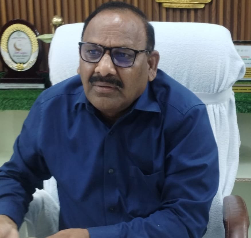 పోలింగ్ కేంద్రాల ఏర్పాటుపై రాజకీయ పార్టీలతో మున్సిపల్ కమిషనర్ సమావేశం