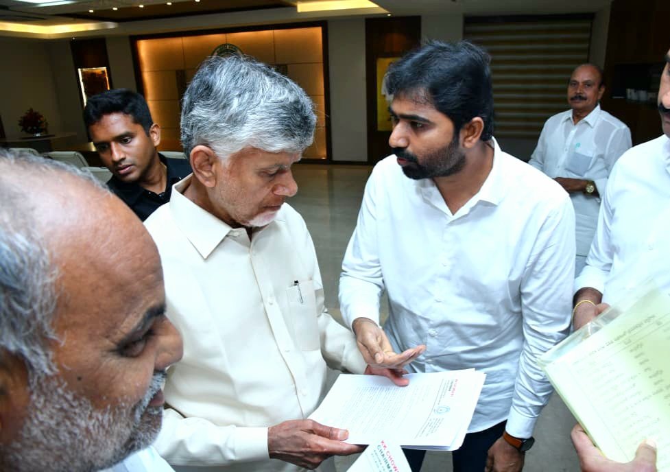 గుజరాత్–ఏపీ కోస్ట్ టు కోస్ట్ కారిడార్ ప్రతిపాదన