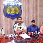 డాక్టర్ సత్యనారాయణ అభినందనలు