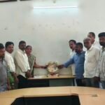 మాజీ ఉప సర్పంచ్ ను పరమర్శించిన బుధరావుపేట బిఆర్ఎస్ నాయకులు.