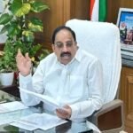 పోలీసులకు కాంగ్రెస్ నాయకుల ఫిర్యాదు