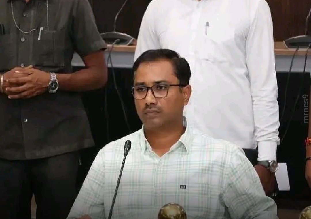 ఎన్నికల హామీలపై స్పష్టత ఇవ్వాలని డిమాండ్