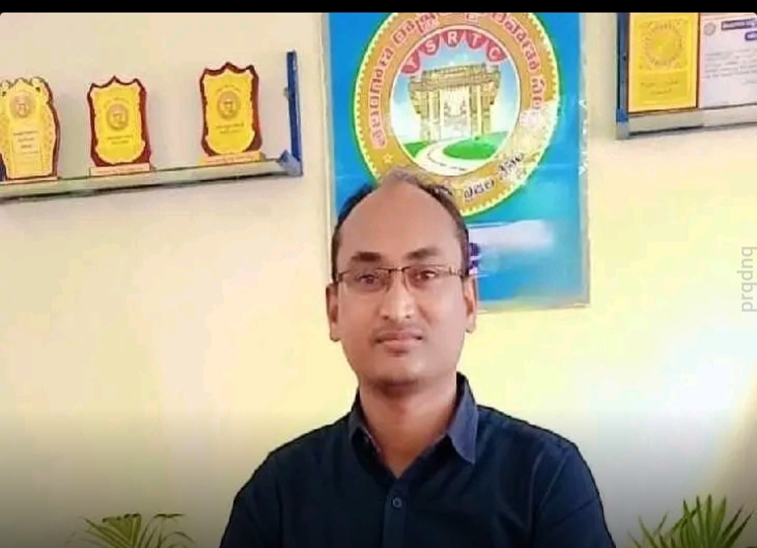 ఆంజనేయస్వామి ఆలయంలో బెల్ట్‌షాపు వేలం.. రూ.2.10 లక్షలకు దక్కించుకున్న వ్యాపారి