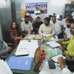 తహసీల్దార్ కు పుట్టినరోజు శుభాకాంక్షలు తెలిపిన సత్యదేవ్