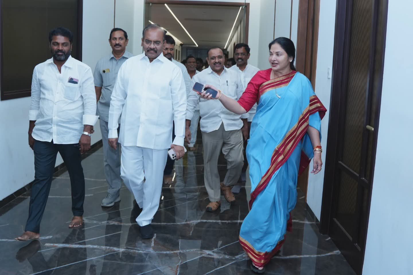 బిజెపి ఆధ్వర్యంలో ఖమ్మంలో గ్రాడ్యుయేట్ ఓటర్ నమోదు ప్రారంభం