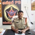 ఆటో కార్మికుల హామీలు అమలు చేయాలి బీఆర్‌ఎస్ ఆధ్వర్యంలో ఖమ్మంలో నిరసన ర్యాలీ