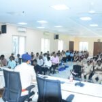 పంట వేయని రైతులకు సబ్సిడీ విత్తనాలు