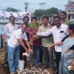 ఉప సర్పంచ్ సంతకం జాప్యంతో కాంట్రాక్టర్‌కు ఇక్కట్లు