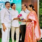 భారీ వర్షాల నేపథ్యంలో విద్యాసంస్థలకు సెలవు