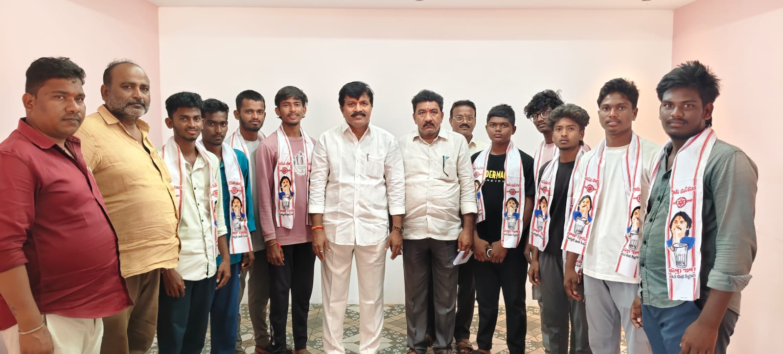 జనసేనలోకి జన-జెడ్ యువత ప్రవాహం… పార్టీలోకి భారీగా చేరికలు