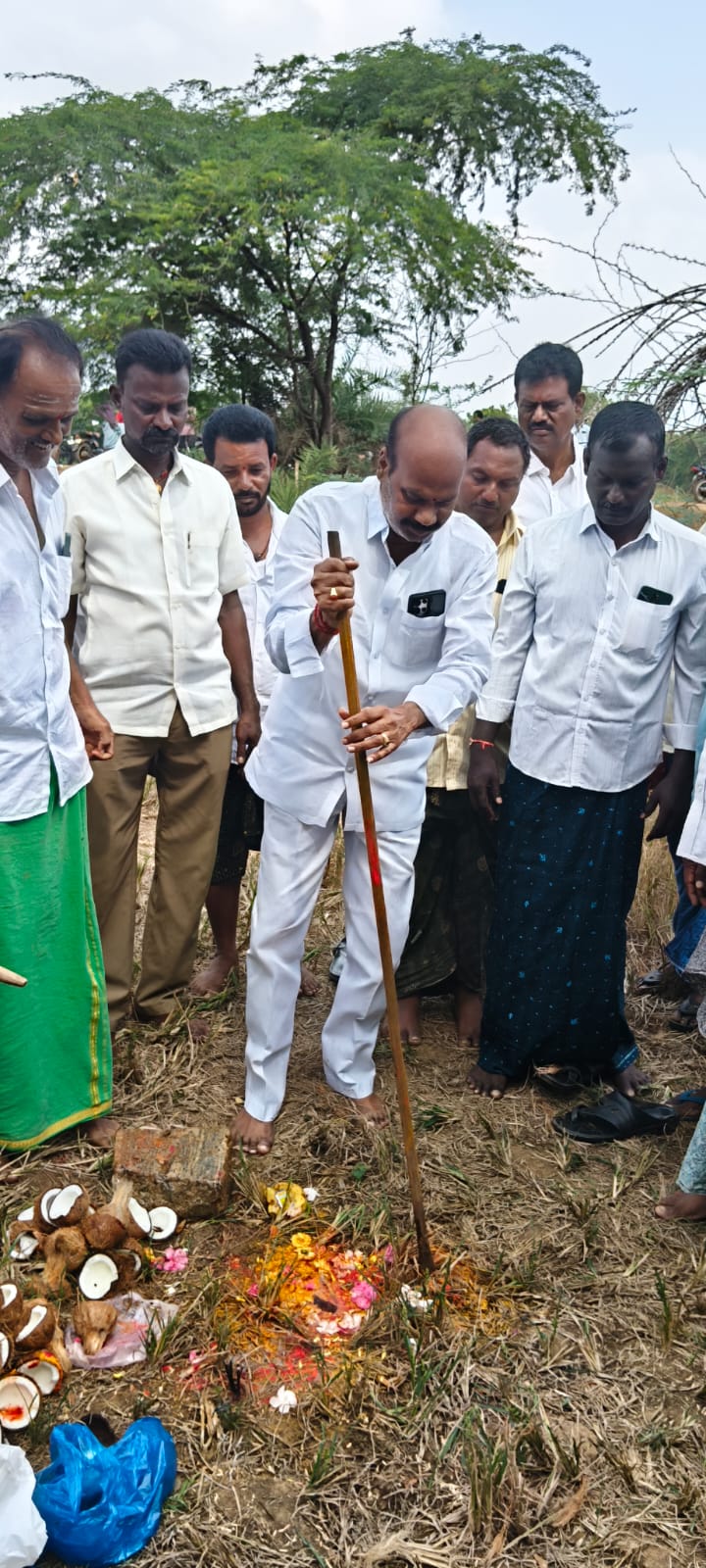 దగదర్తి మండలం తురిమెర్ల స్మశానం వాటిక స్థలం ప్రహరీ గోడ LED లైట్లు శంకుస్థాపన