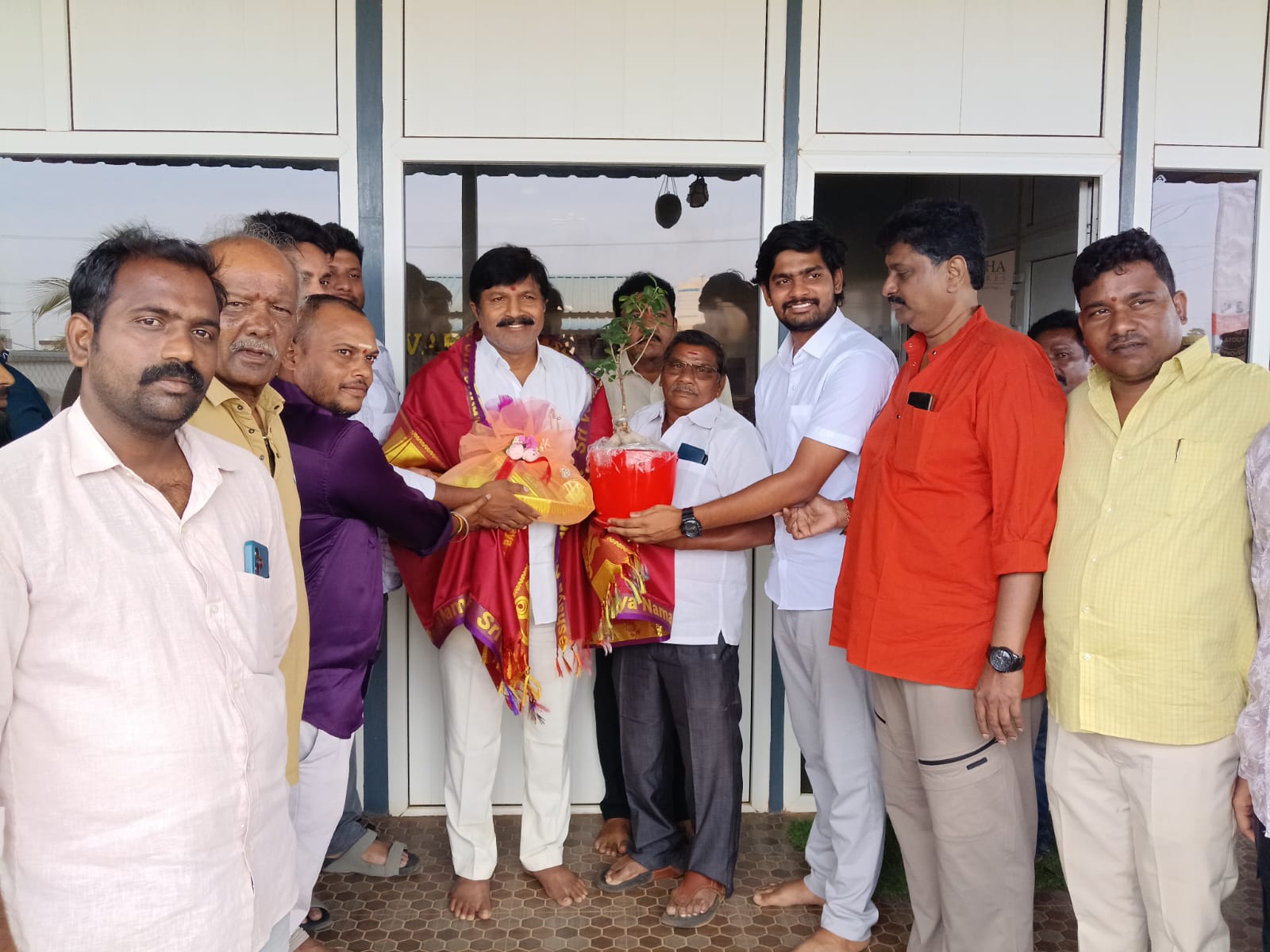 కావలి జనసేన సమన్వయకర్త మన్నెమాల సుకుమార్ రెడ్డిని ఘనంగా సన్మానించిన 23వ వార్డు నాయకులు