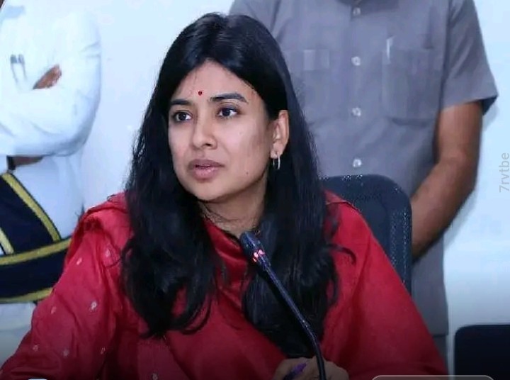 సిఎంఆర్ లక్ష్యం పూర్తి చెయ్యాలి కలెక్టర్