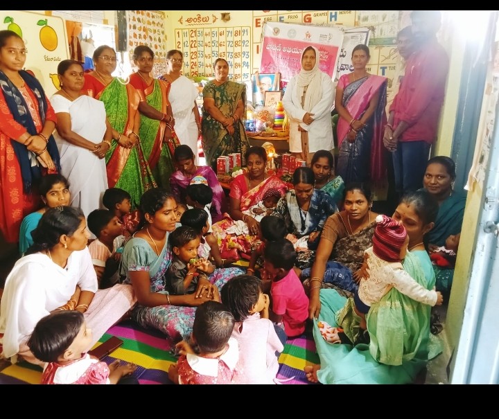 అంగన్వాడీలో ప్రతినెల పోషకాహారం కార్యక్రమం
