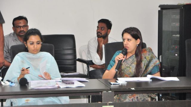 *జిల్లా కలెక్టర్ కార్యాలయంలోని గుర్రం జాషువా సమావేశ మందిరంలో సోమవారం సాయంత్రం పల్నాడు జిల్లా రెవెన్యూ అధికారుల కాన్ఫరెన్స్-2026*