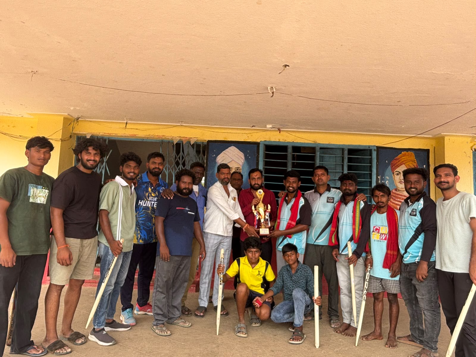 చెన్నారావుపేట మండల స్థాయి క్రికెట్ టోర్నమెంట్