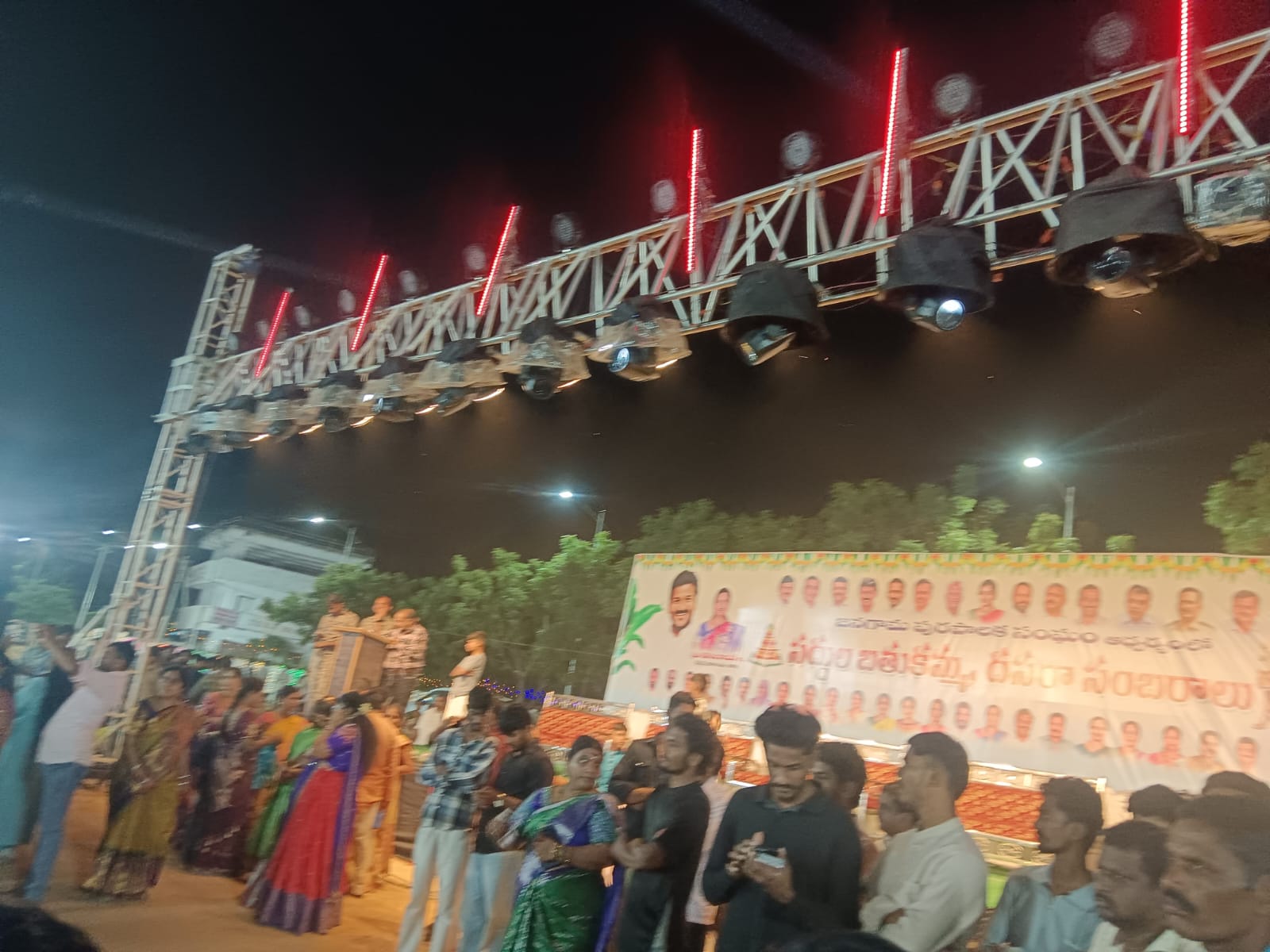 ప్రశాంతంగా ముగిసిన బతుకమ్మ సంబరాలు,అధికారులకు, ప్రజలకు కృతజ్ఞతలు తెలిపిన కమిషనర్ర్ రాజ శేఖర్ రెడ్డి