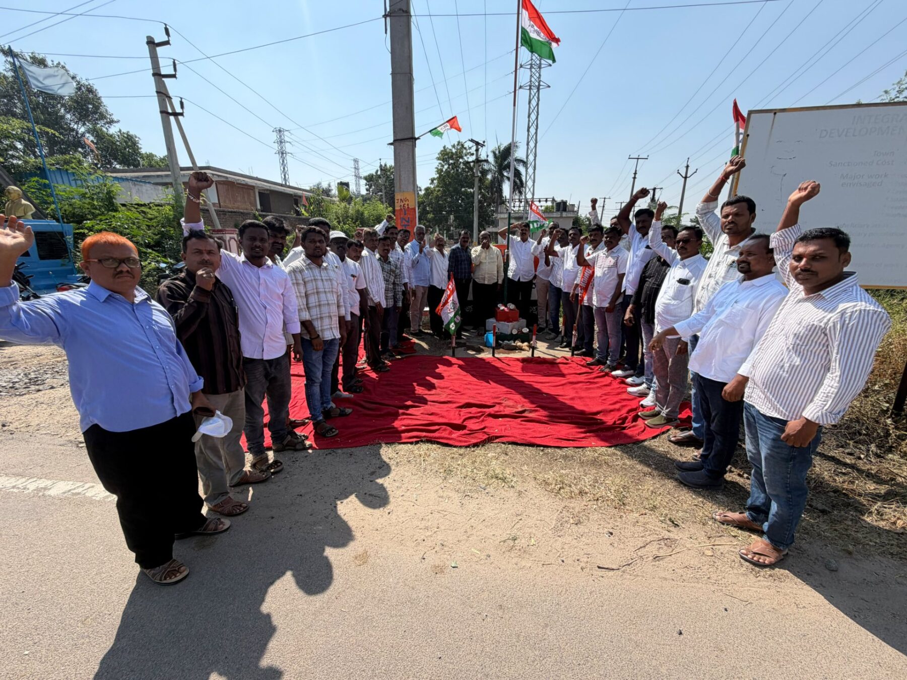 జనగామ డివిజన్ విద్యుత్ శాఖ ఆధ్వర్యంలో INTUC -327 యూనియన్ 73 వ ఆవిర్భావ దినోత్సవం