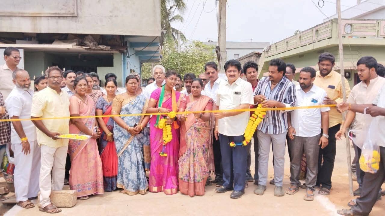 బిక్కవోలులో అభివృద్ధి పనులకు రూ.2.40 కోట్లకు పైగా నిధులు