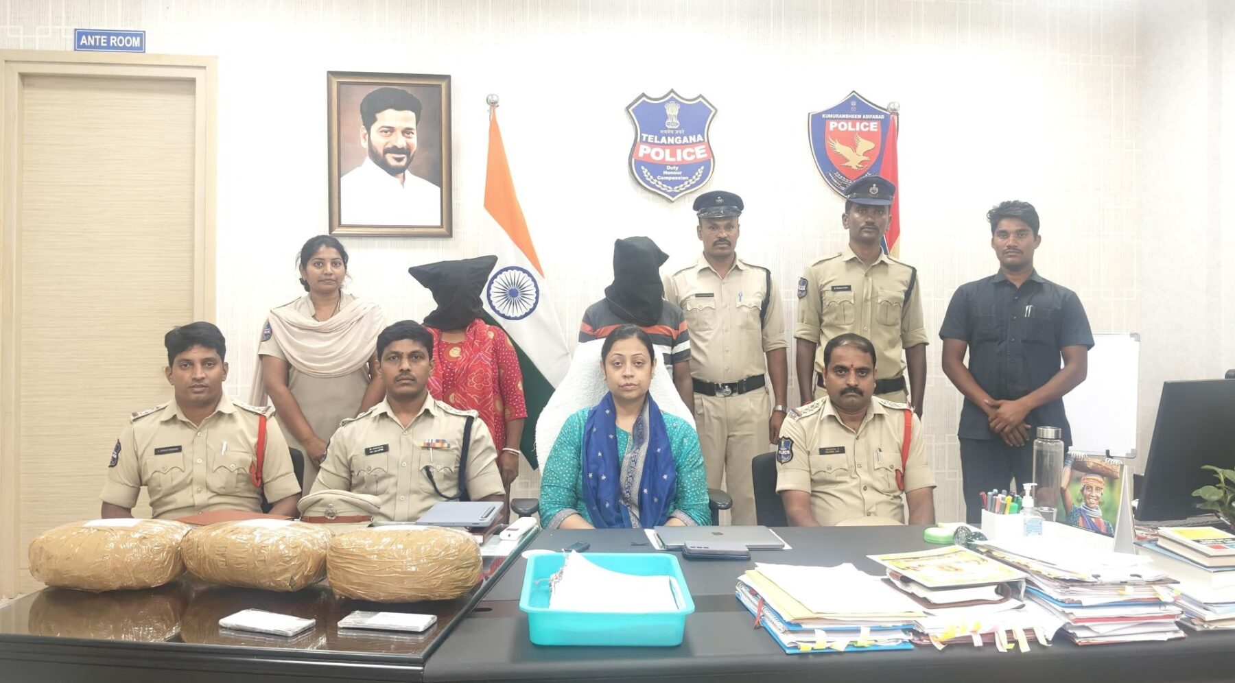 కాగజ్‌నగర్ ఎక్స్‌రోడ్ వద్ద 5.232 కిలోల గంజాయి పట్టివేత.. ఇద్దరు అరెస్ట్