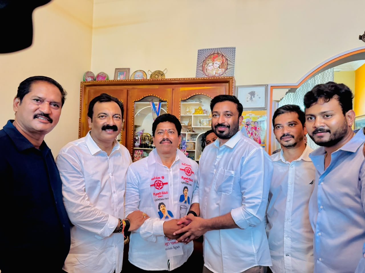 హోమ్ ఎక్స్పో వల్ల సామాన్యులకు ఎంతో మేలు. *క్రెడయ్ హోమ్ ఎక్స్పో పోస్టర్ ను ఆవిష్కరించిన మంత్రి నారాయణ.