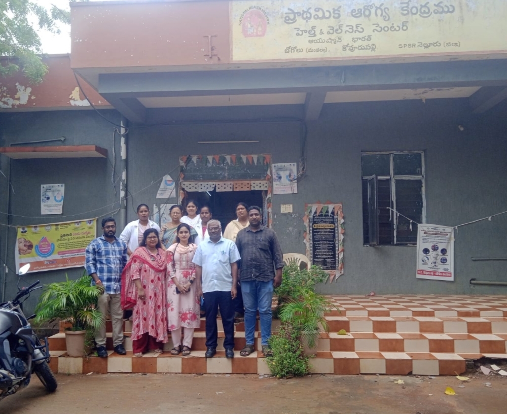 కోవూరు పల్లి పి హెచ్ సి ని ఆకస్మికంగా తనిఖీ చేసిన జిల్లా అదనపు వైద్యాధికారి , రికార్డుల పరిశీలన